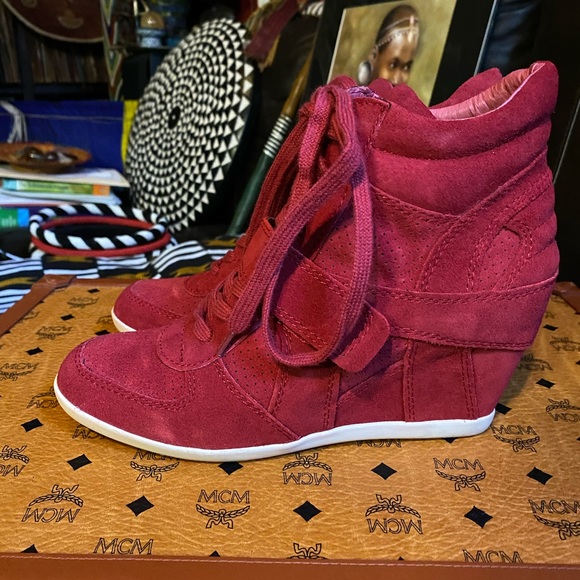 ASH ‘Bowie’ Suede Hidden Wedge Sneaker Bootie, size 40M - Picture 4 of 11